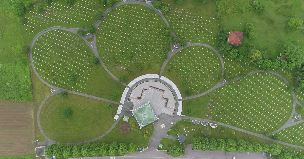 ausarten-lmu-Erinnerungskultur-vom-Holocaust-zu-Srebrenica